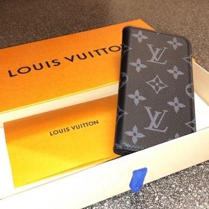 Louis Vuitton Monogram iPhone X Folio